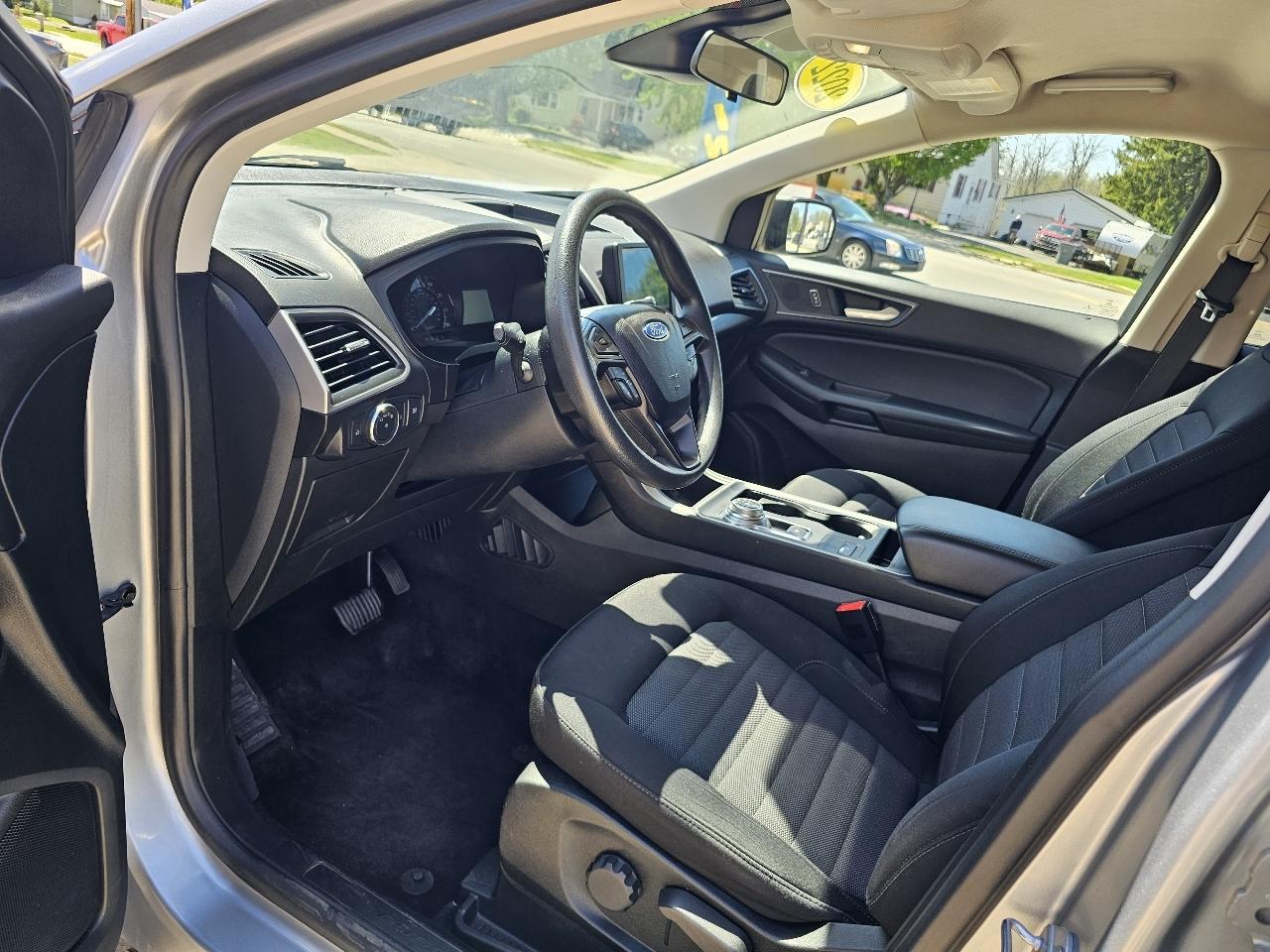 Ford Edge SE AWD 2022