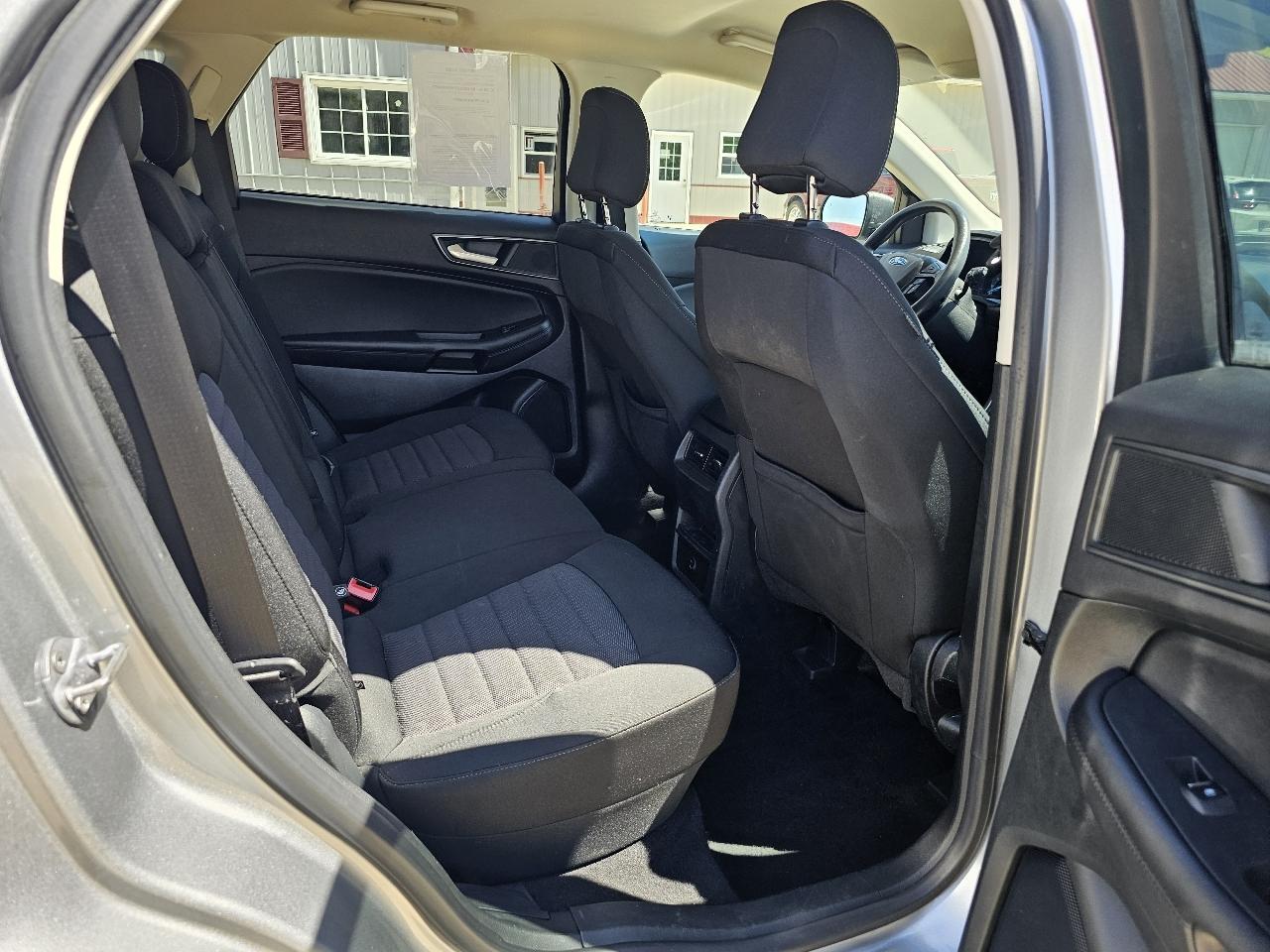 Ford Edge SE AWD 2022