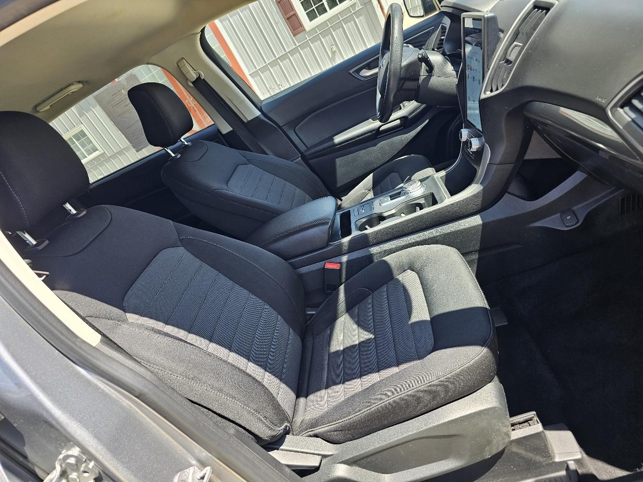 Ford Edge SE AWD 2022