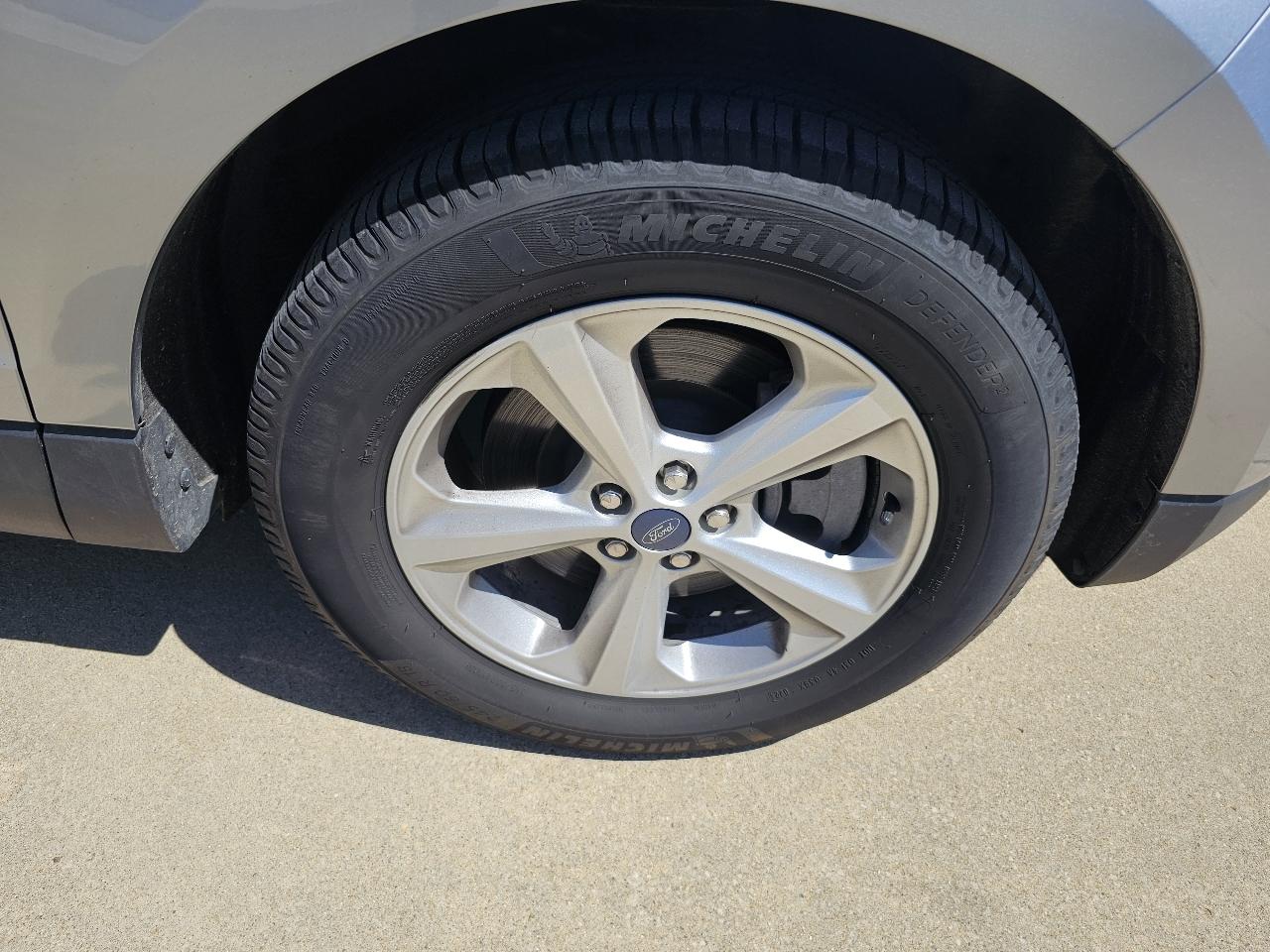 Ford Edge SE AWD 2022