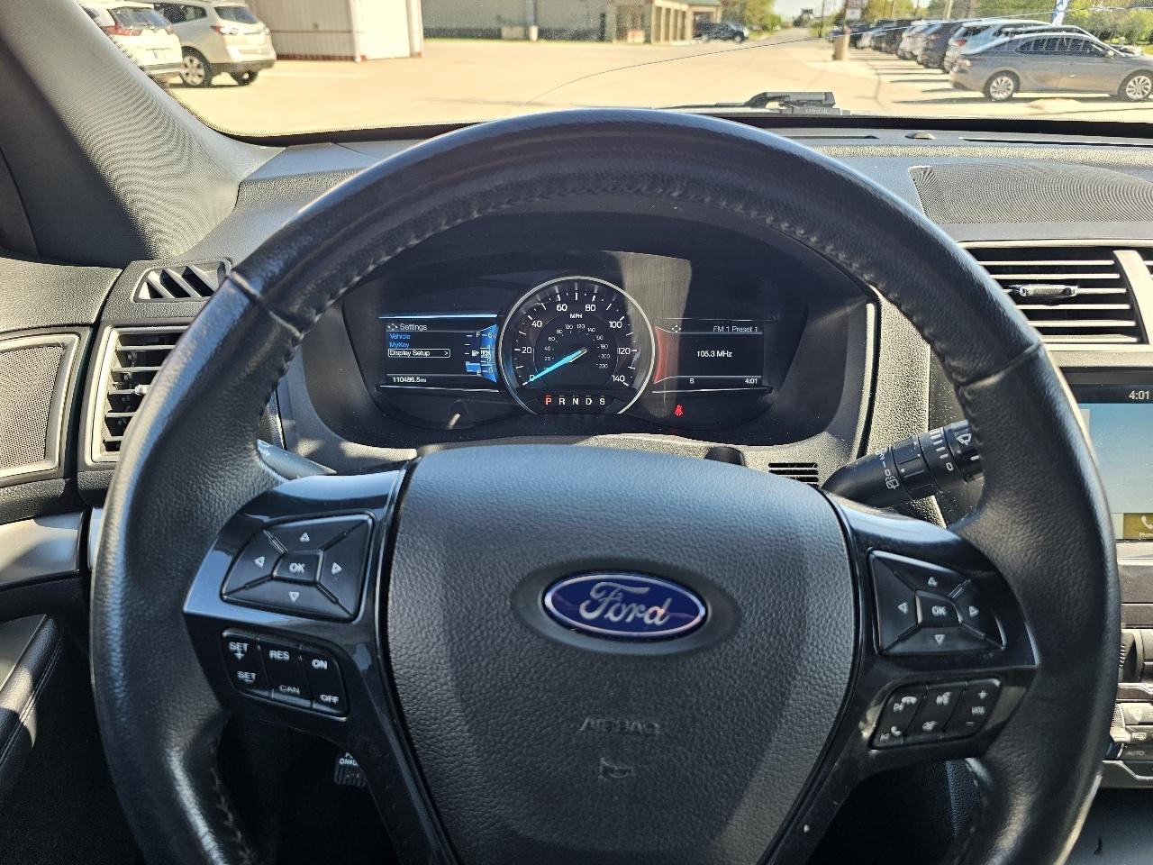Ford Explorer XLT 4WD 2018