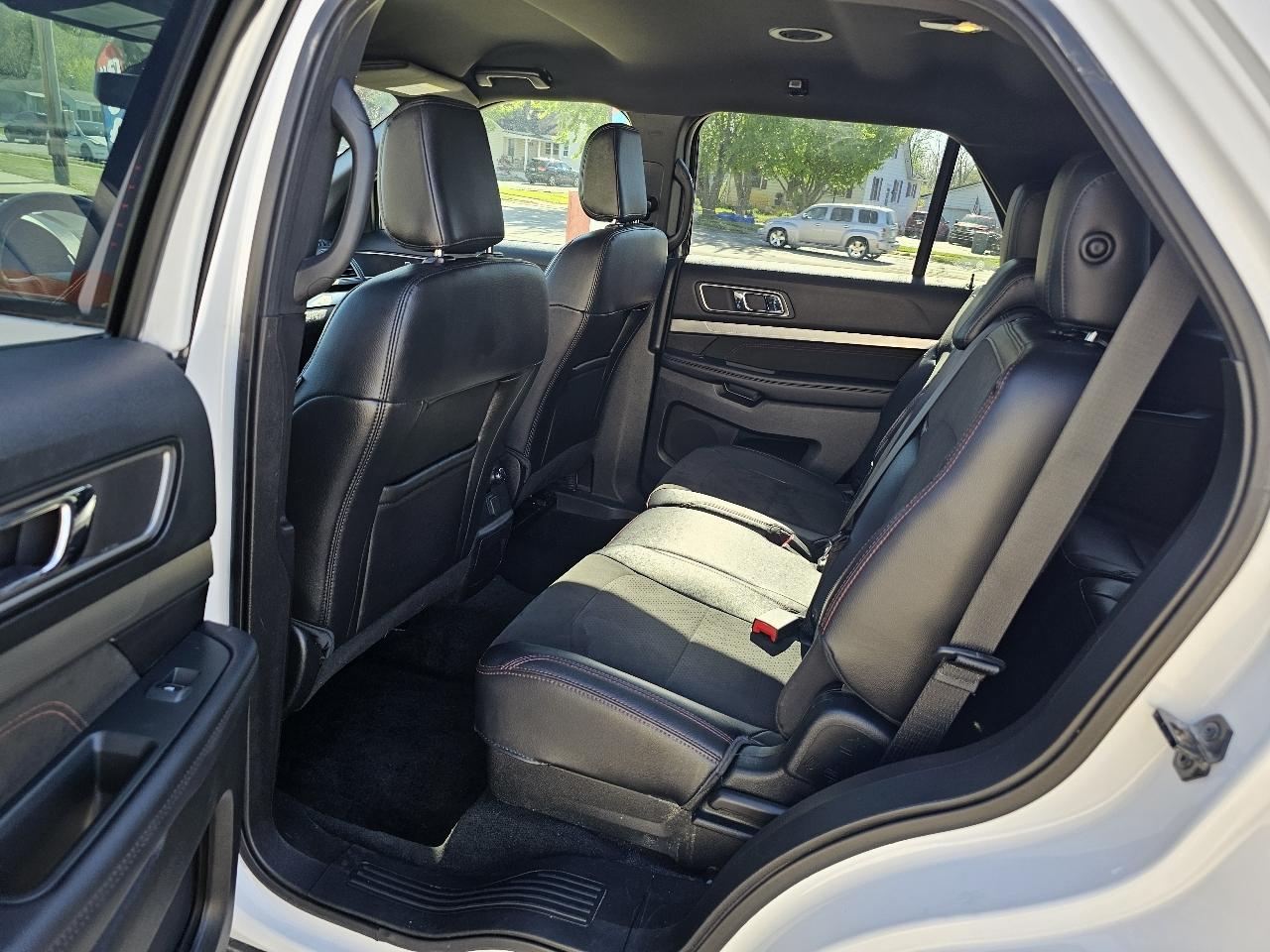 Ford Explorer XLT 4WD 2018