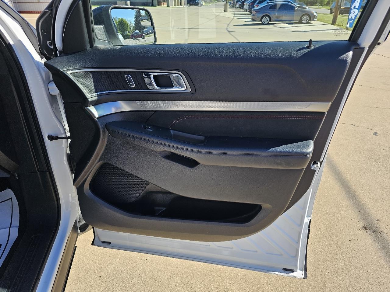 Ford Explorer XLT 4WD 2018