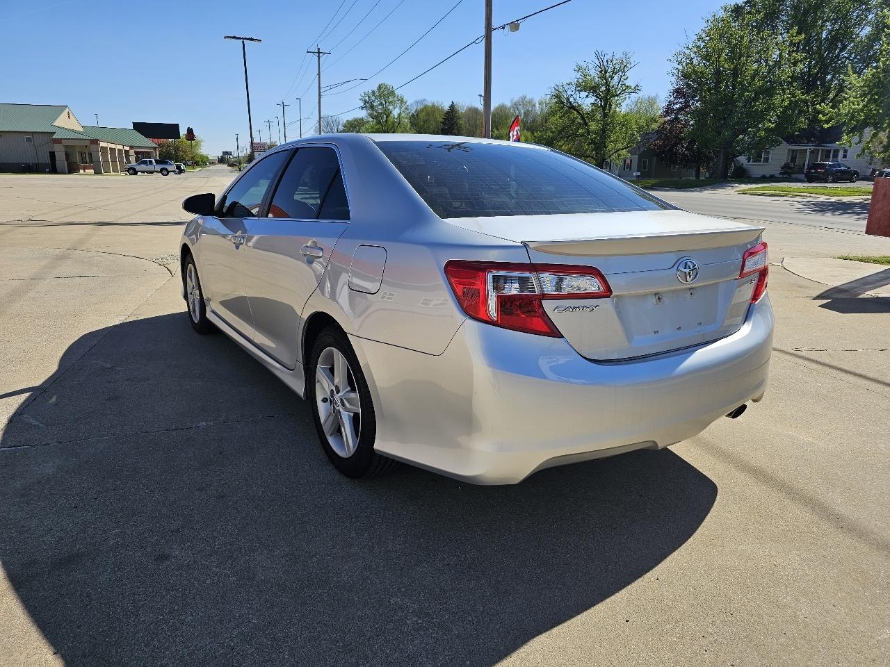 Toyota Camry L 2012