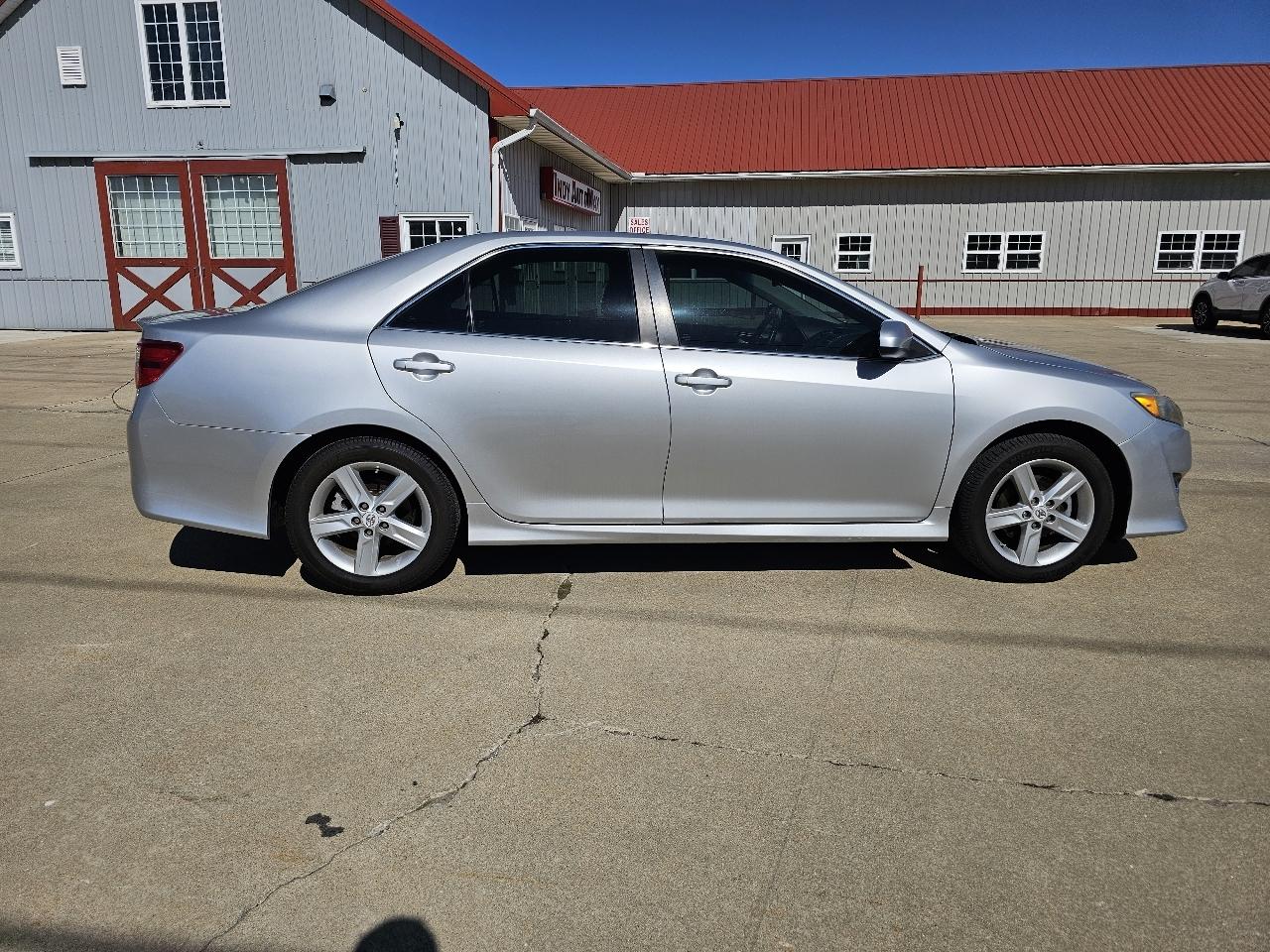 Toyota Camry L 2012