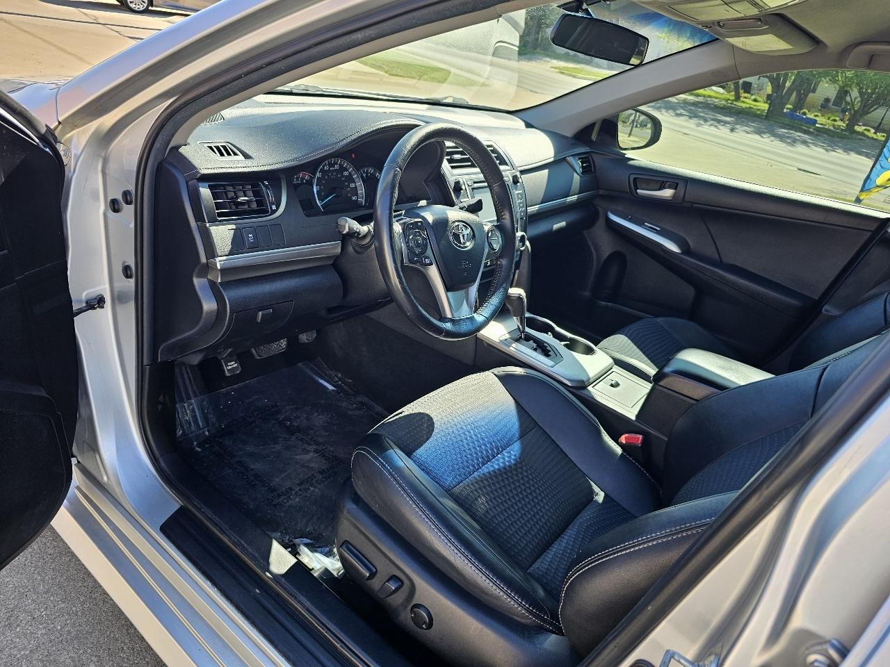 Toyota Camry L 2012
