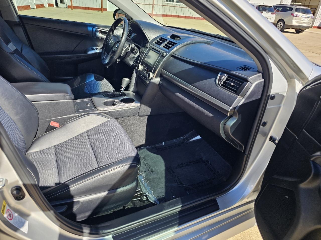 Toyota Camry L 2012