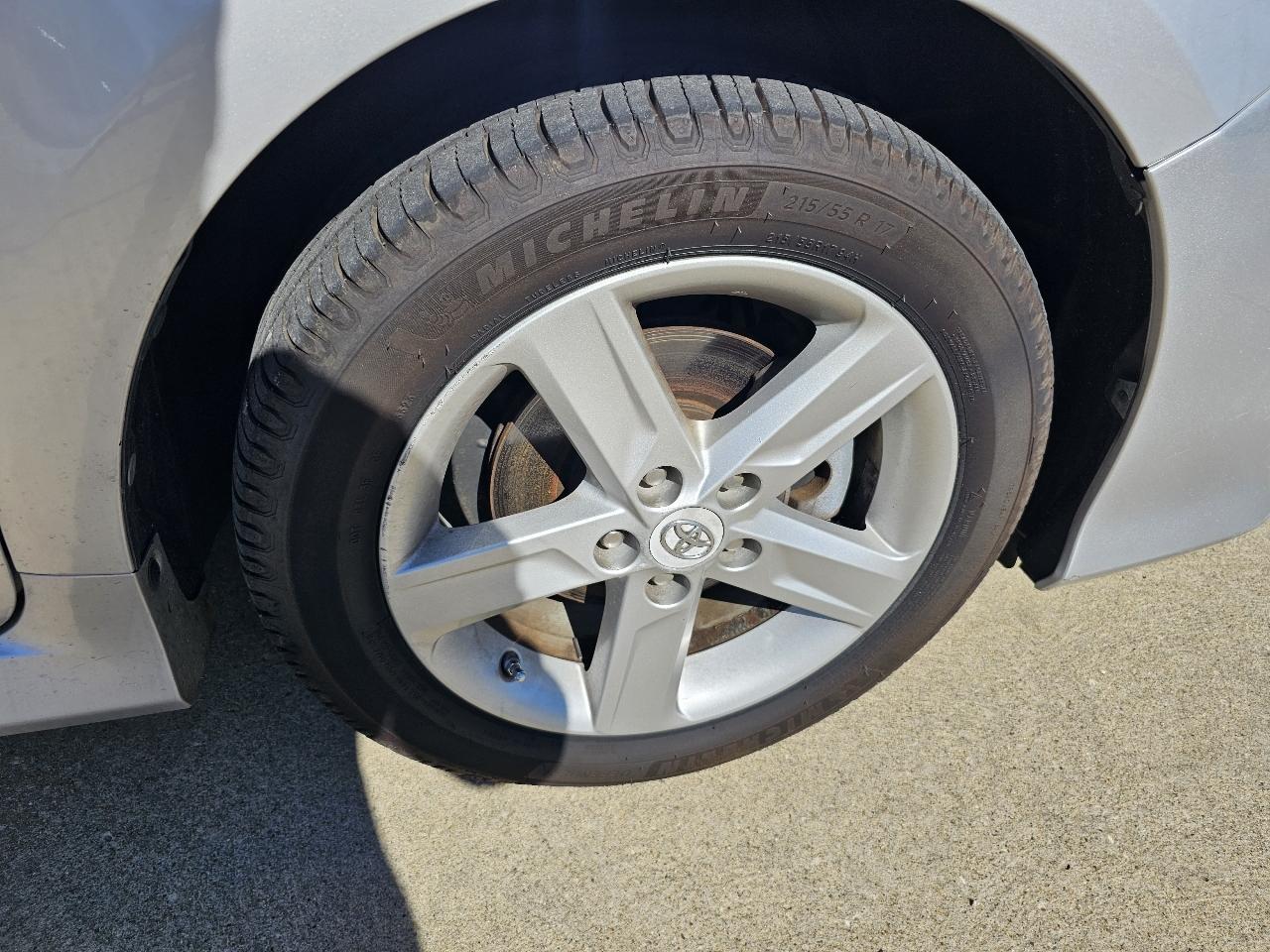 Toyota Camry L 2012
