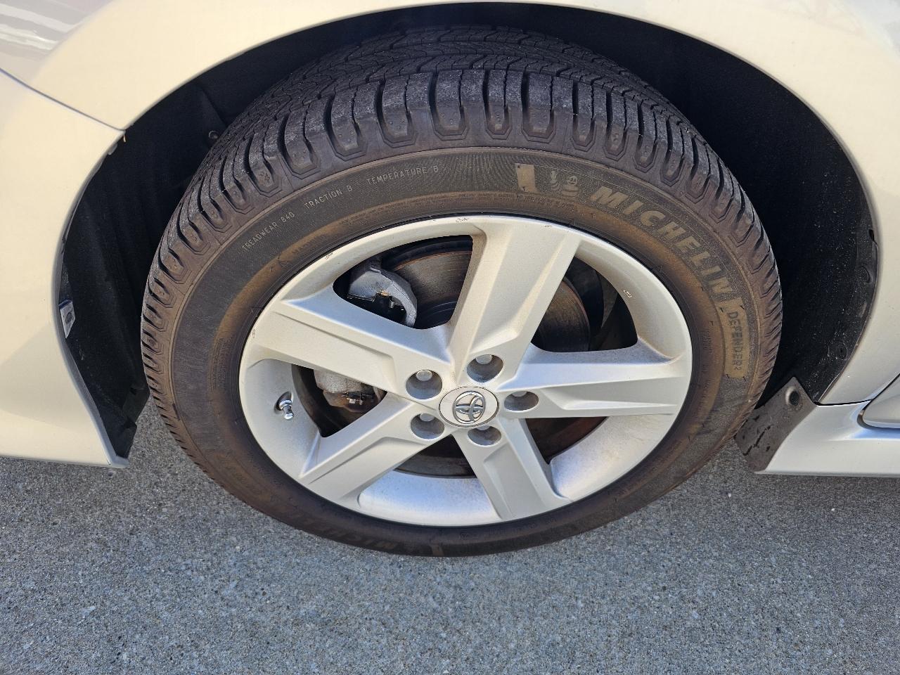 Toyota Camry L 2012