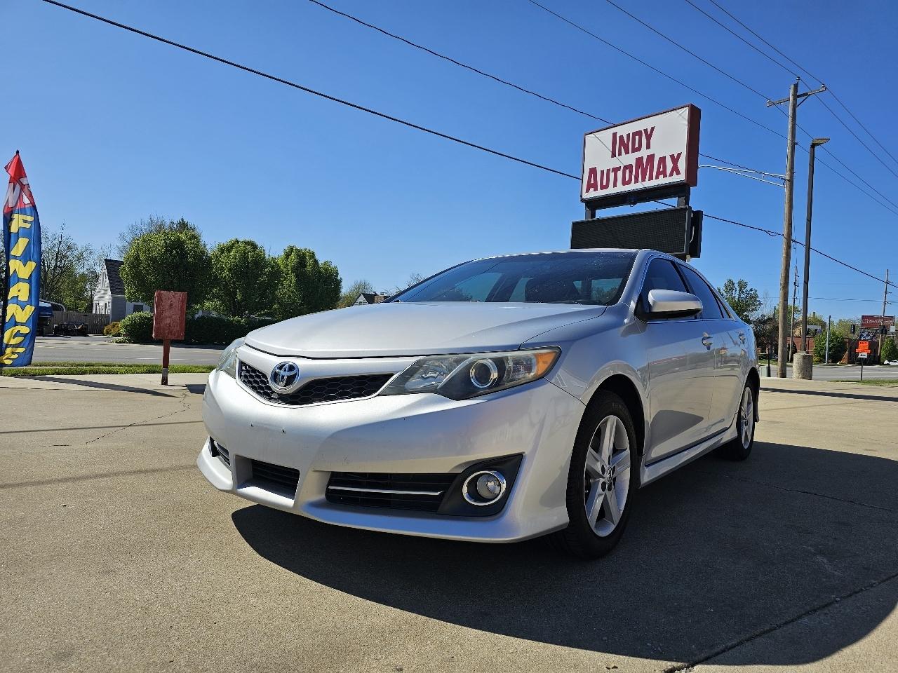 Toyota Camry SE 2012