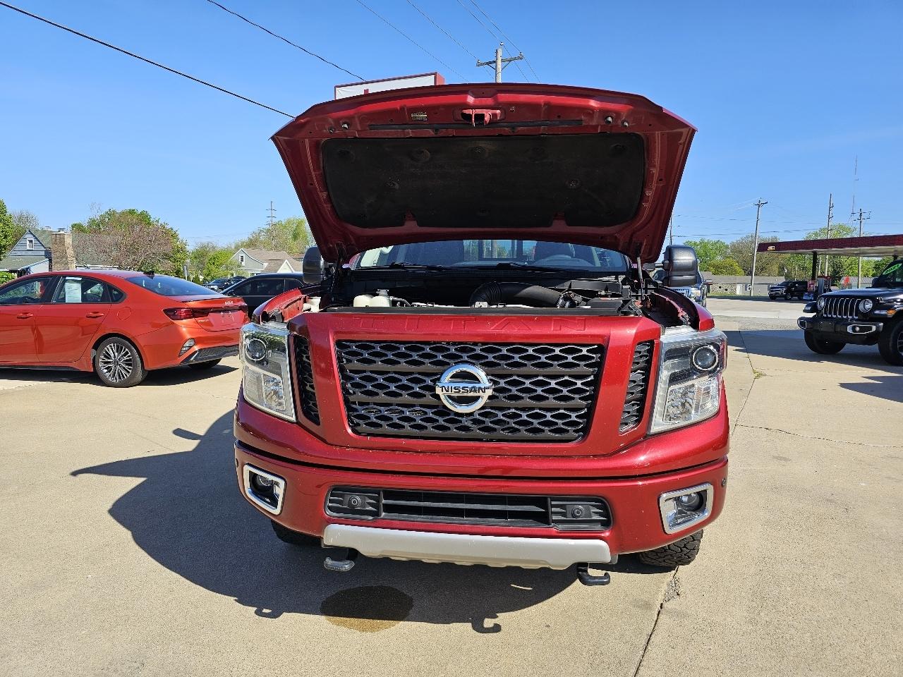 Nissan Titan XD S 4WD Diesel 2016