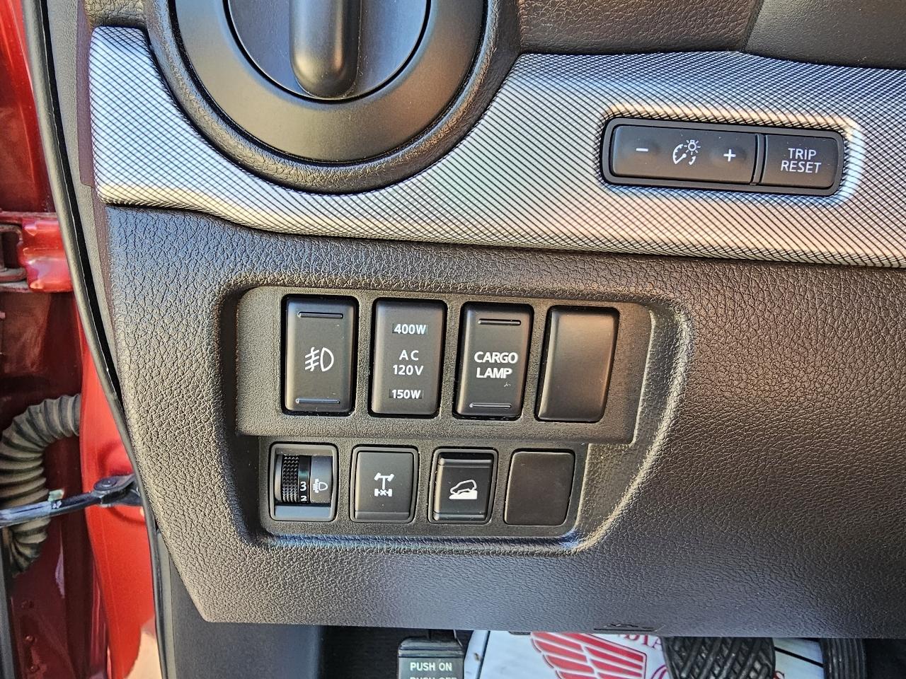 Nissan Titan XD S 4WD Diesel 2016