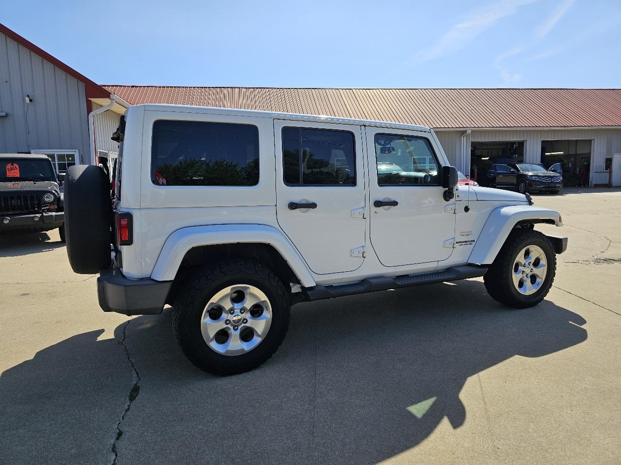Jeep Wrangler Unlimited Sahara 4WD 2013