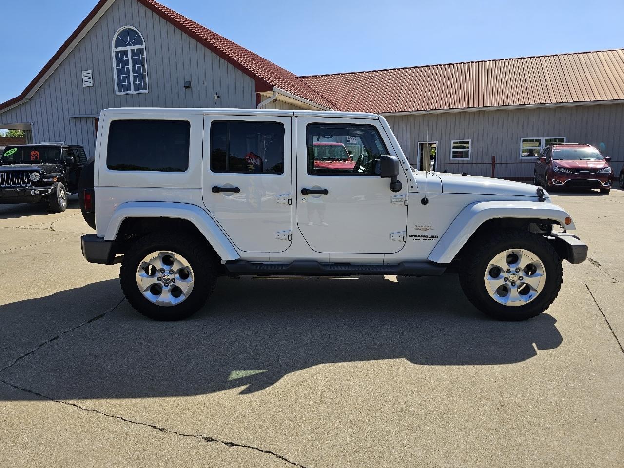 Jeep Wrangler Unlimited Sahara 4WD 2013