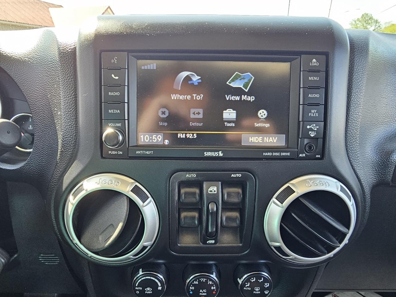 Jeep Wrangler Unlimited Sahara 4WD 2013