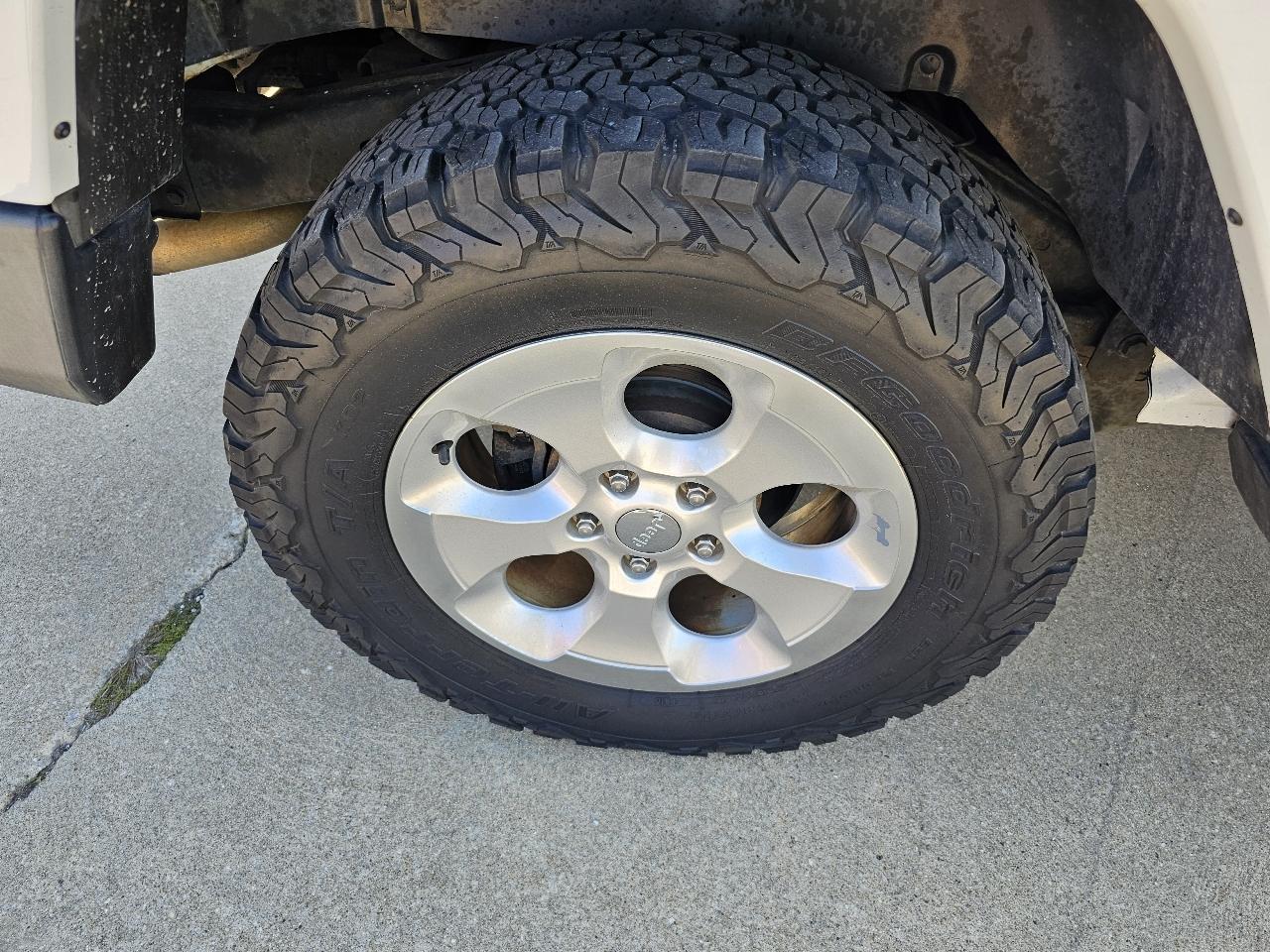 Jeep Wrangler Unlimited Sahara 4WD 2013
