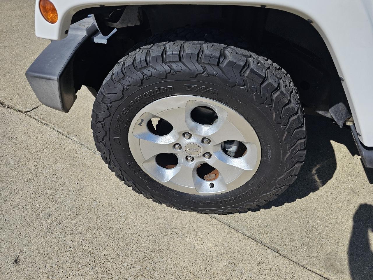 Jeep Wrangler Unlimited Sahara 4WD 2013
