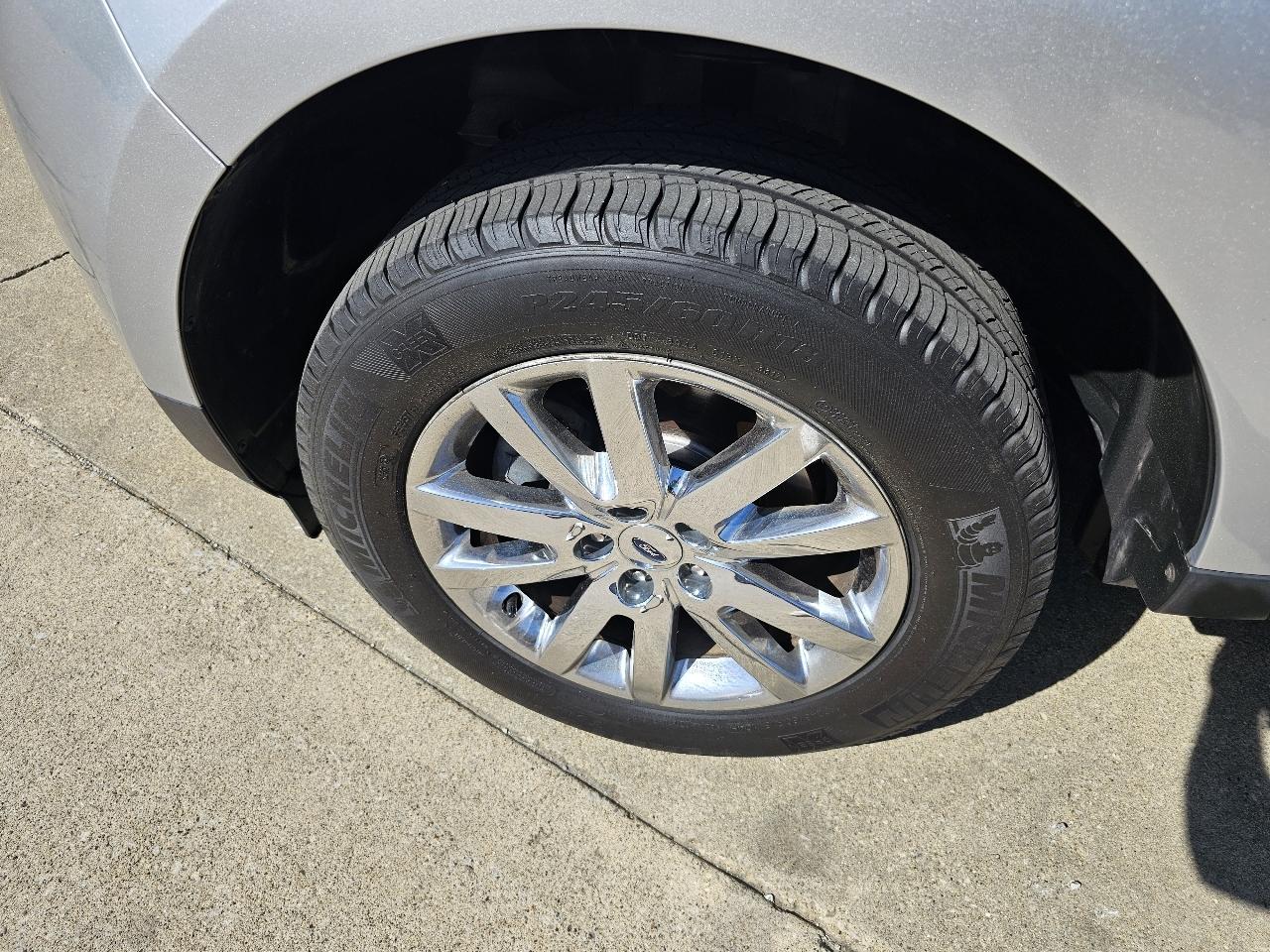 Ford Edge SEL FWD 2011