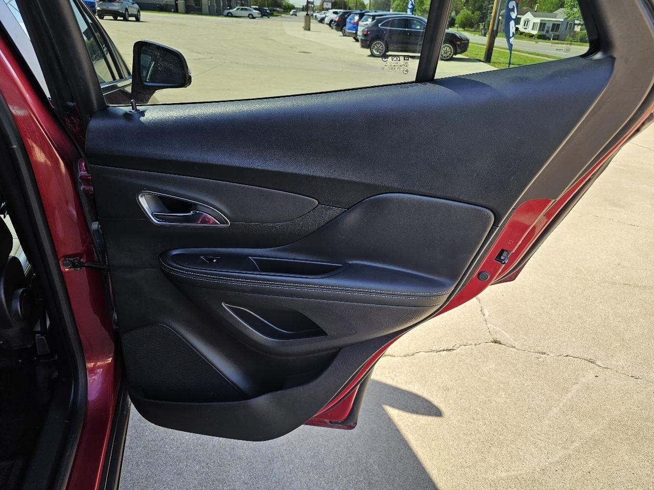 Buick Encore Convenience FWD 2014