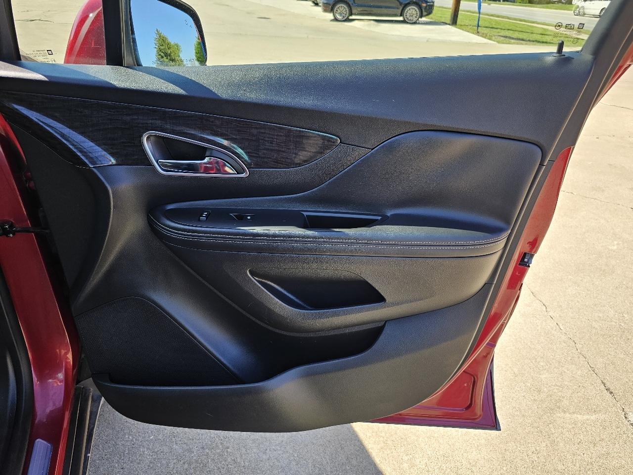 Buick Encore Convenience FWD 2014
