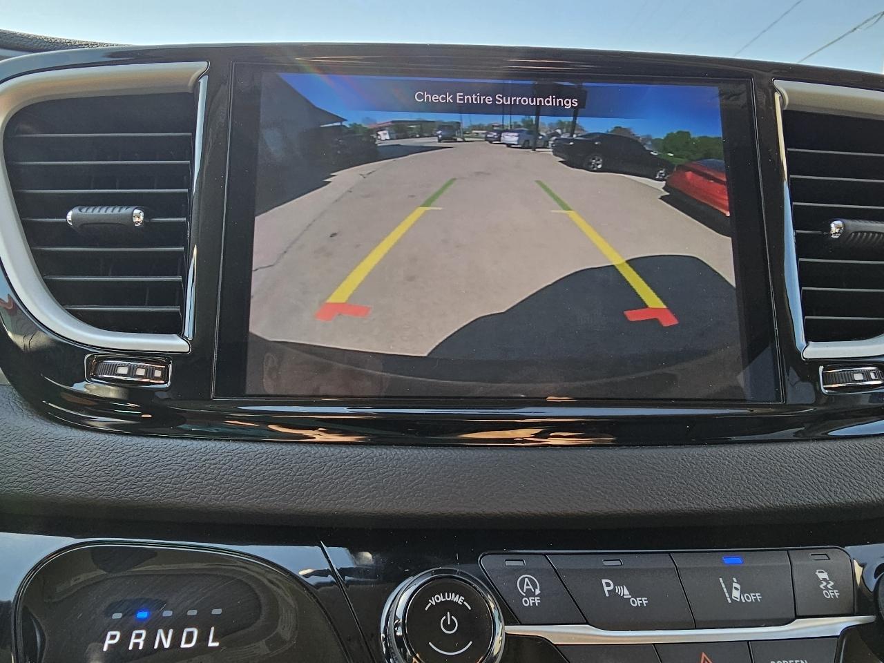 Chrysler Pacifica Touring L 2023