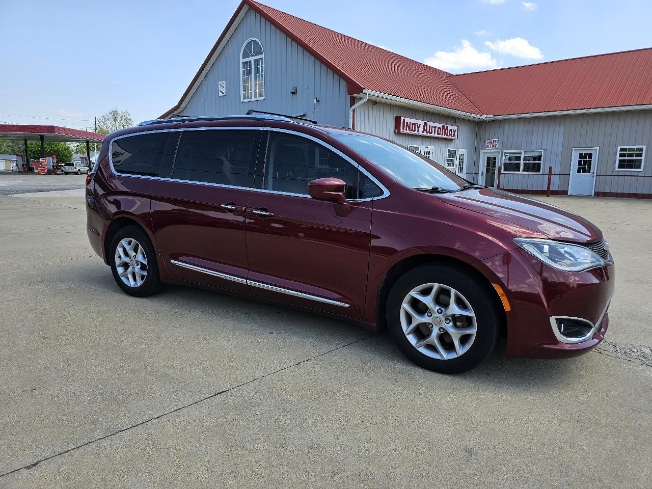 Chrysler Pacifica Touring-L Plus 2019