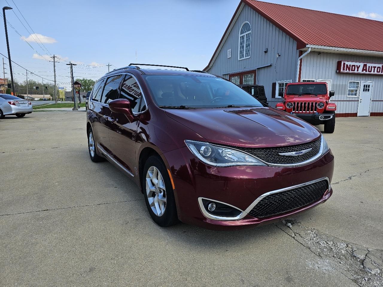 Chrysler Pacifica Touring-L Plus 2019