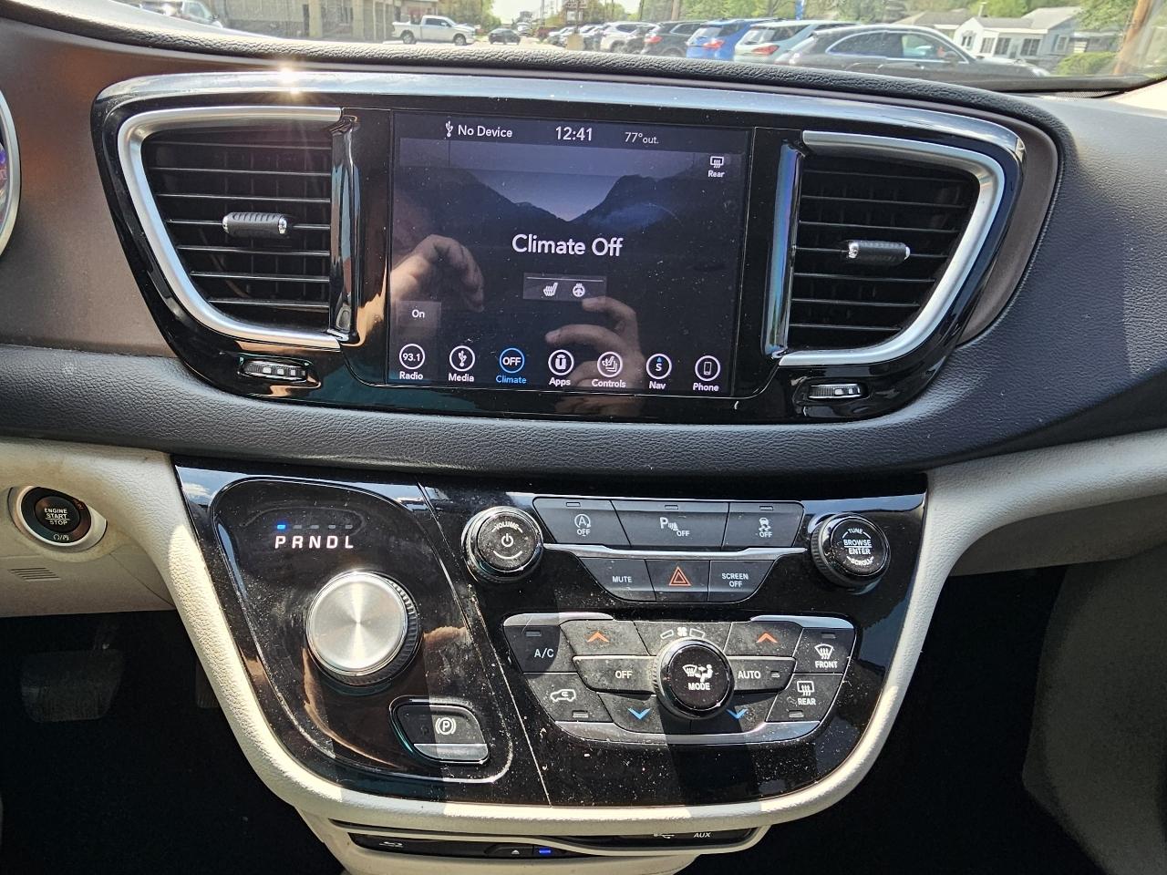 Chrysler Pacifica Touring-L Plus 2019