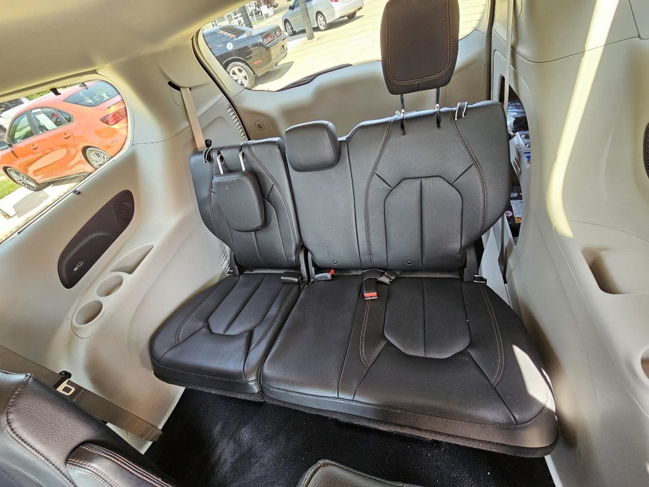 Chrysler Pacifica Touring-L Plus 2019
