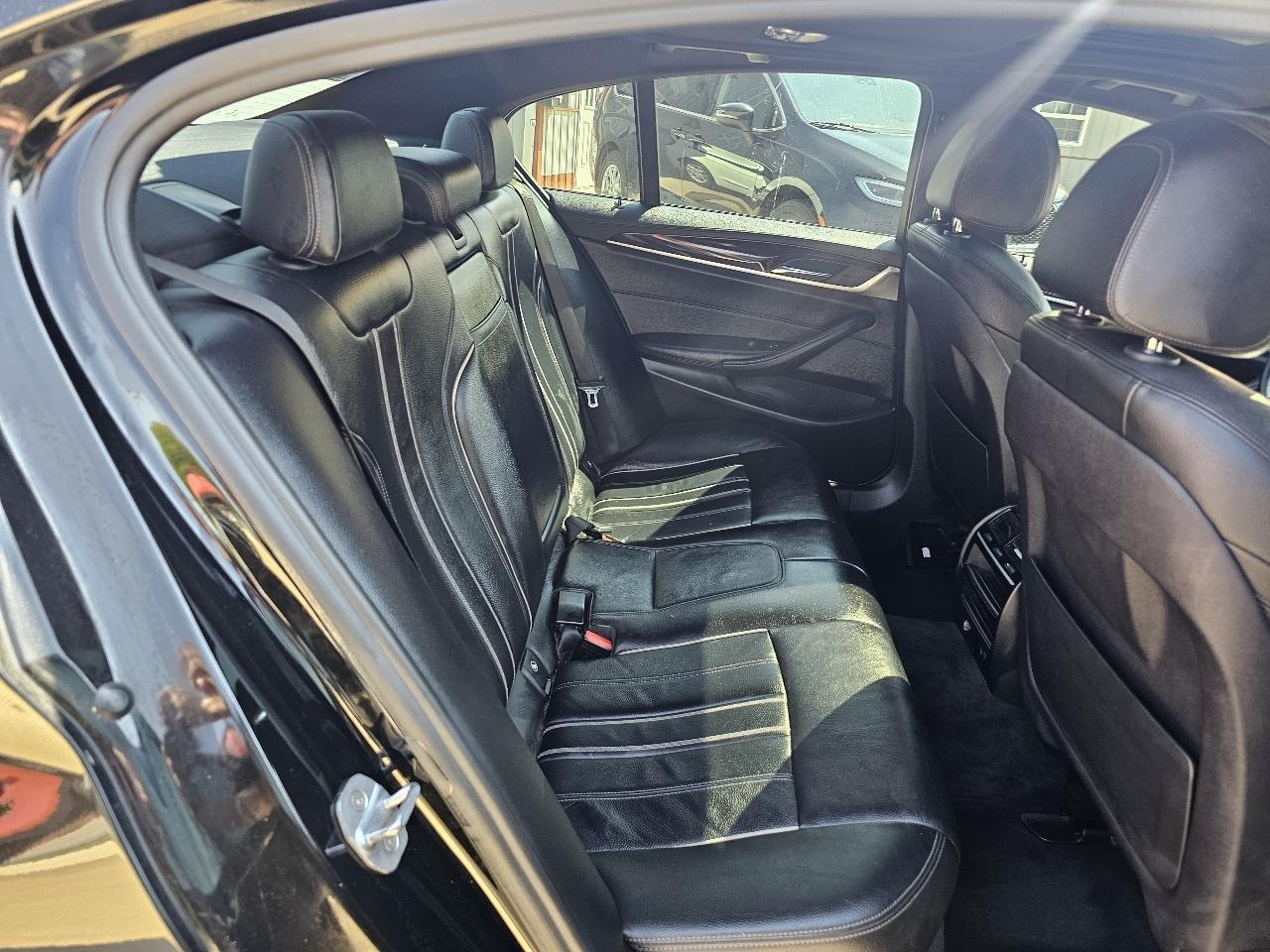 BMW 5-Series 530i xDrive 2018