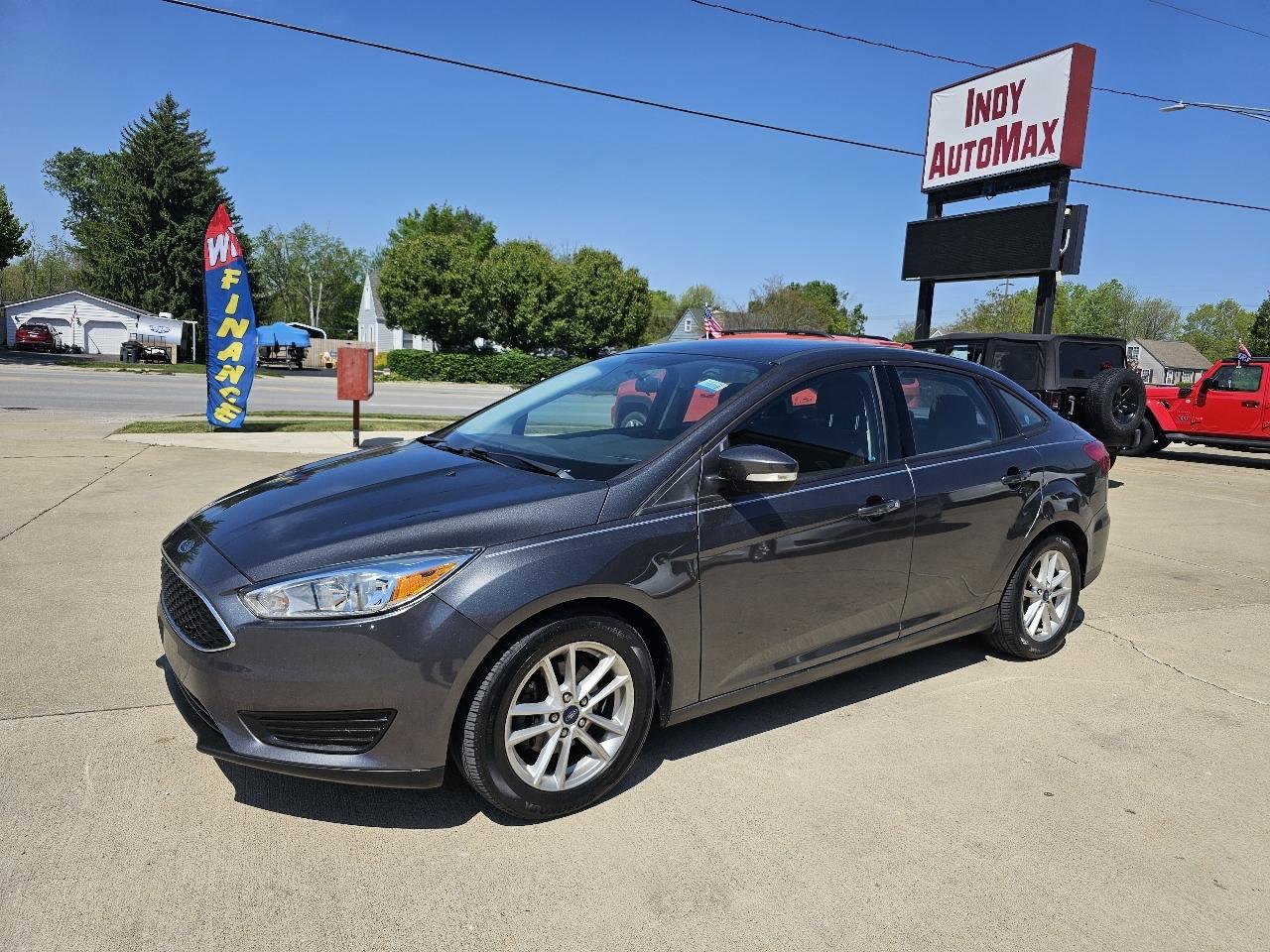 Ford Focus SE Sedan 2016