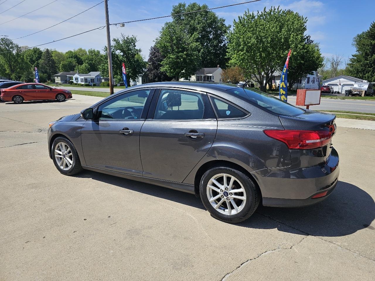 Ford Focus SE Sedan 2016