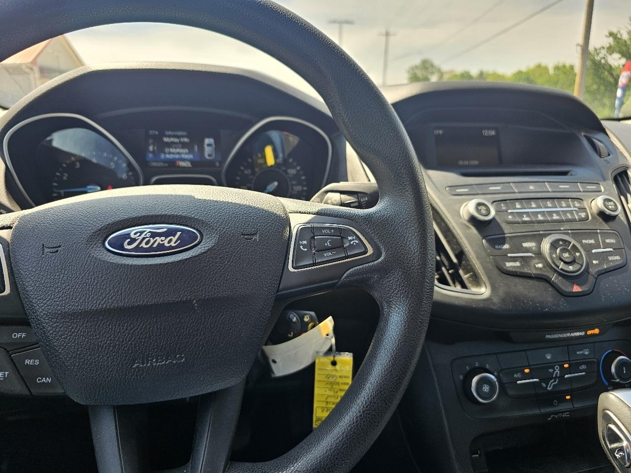 Ford Focus SE Sedan 2016