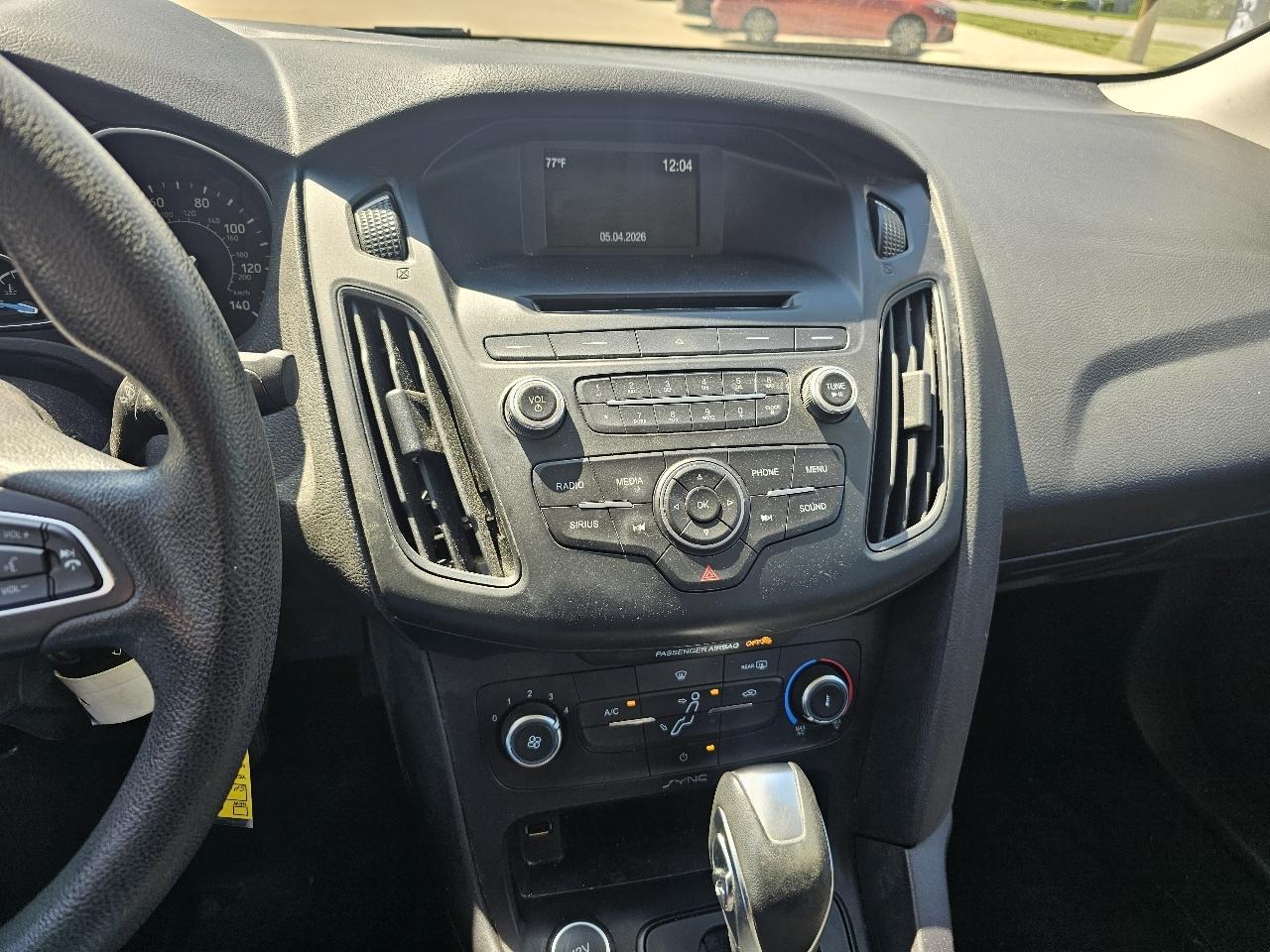 Ford Focus SE Sedan 2016