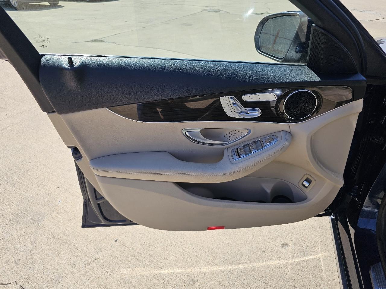 Mercedes-Benz C-Class C300 4MATIC Sedan 2016
