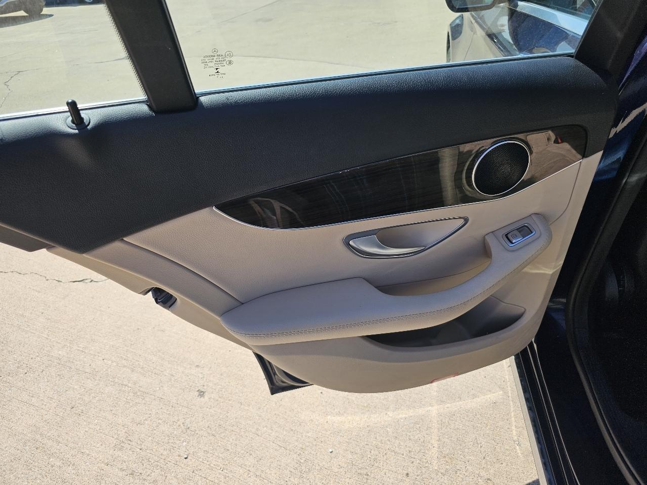 Mercedes-Benz C-Class C300 4MATIC Sedan 2016