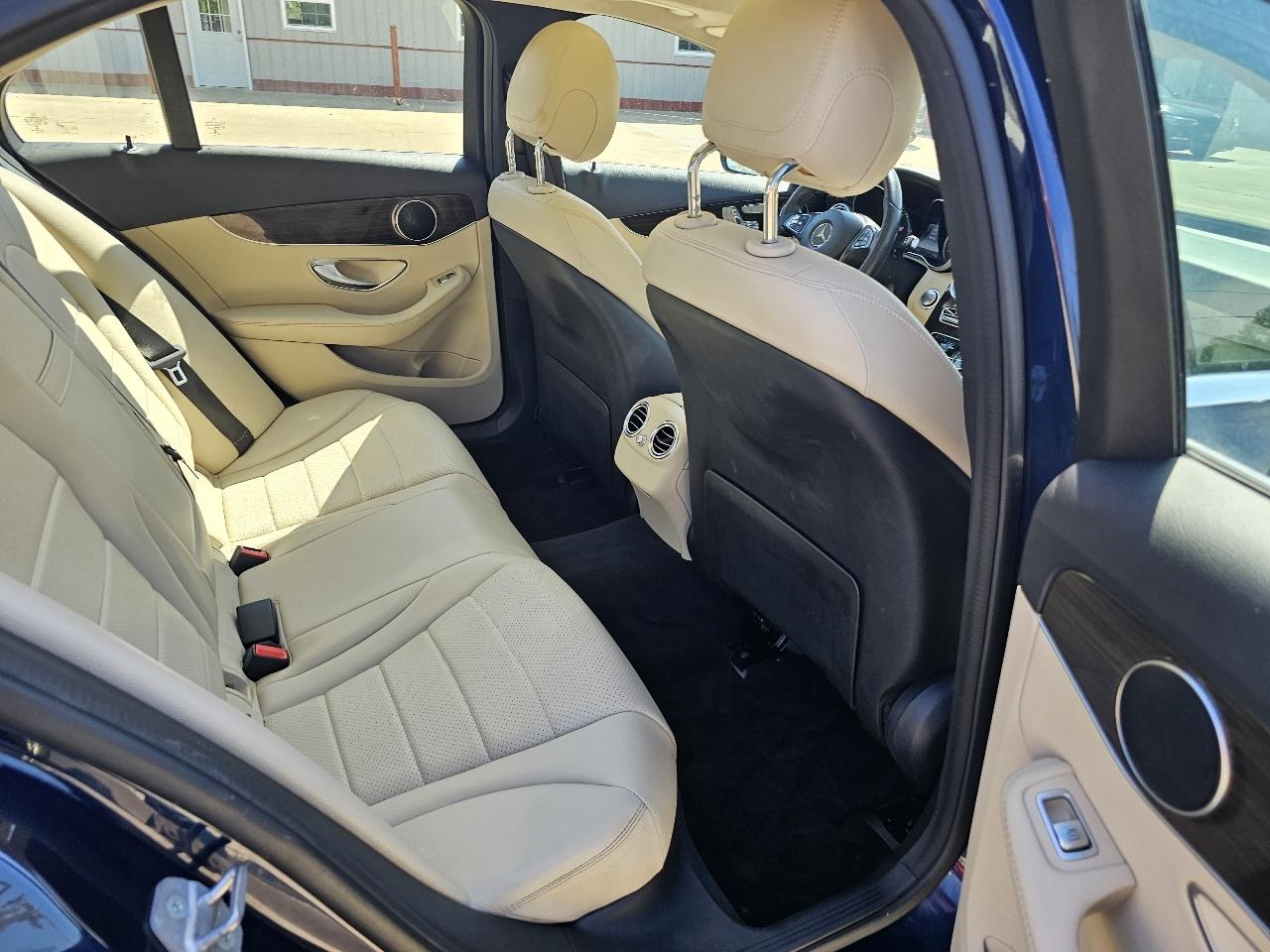 Mercedes-Benz C-Class C300 4MATIC Sedan 2016
