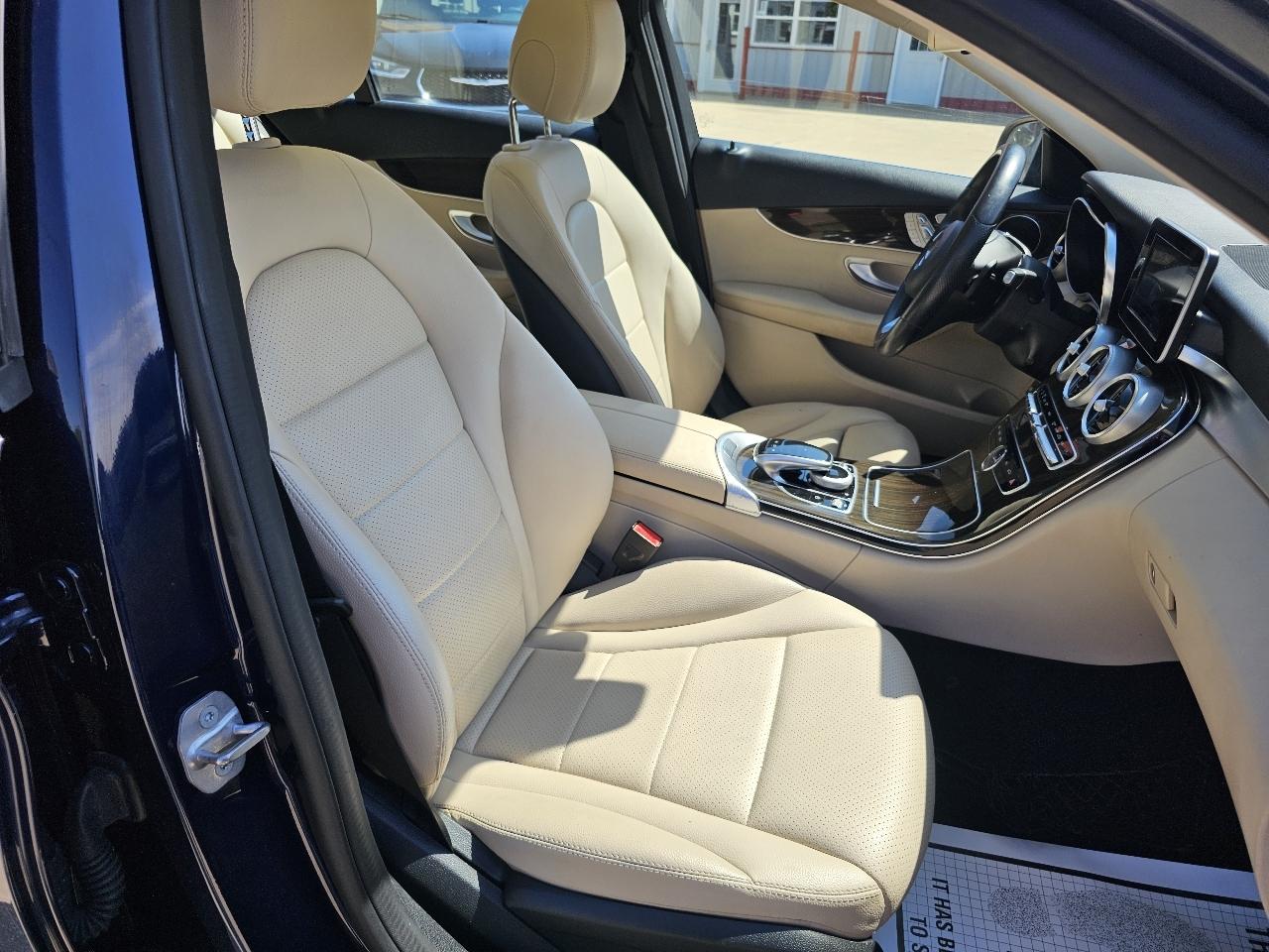 Mercedes-Benz C-Class C300 4MATIC Sedan 2016