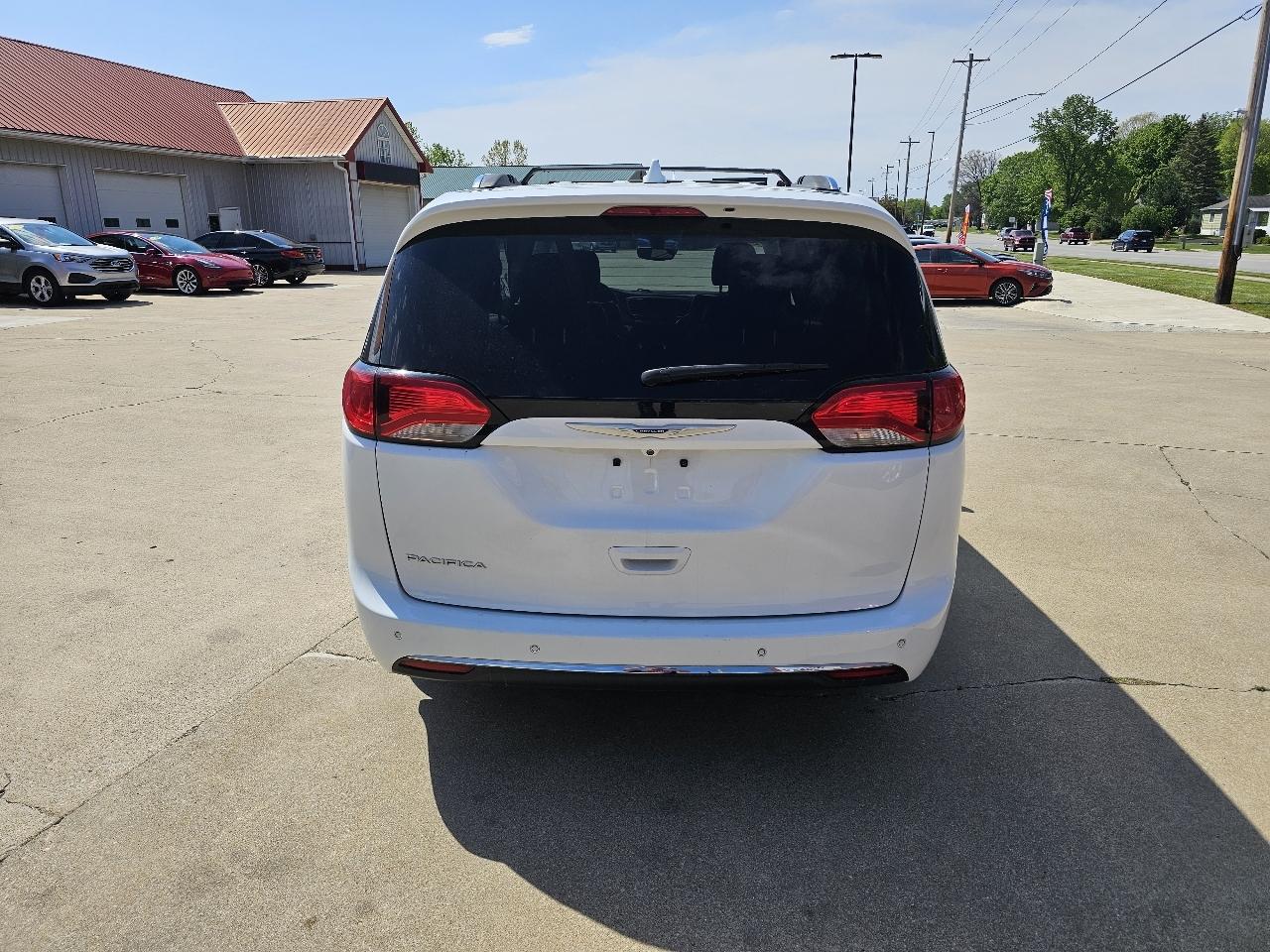Chrysler Pacifica Touring-L 2020