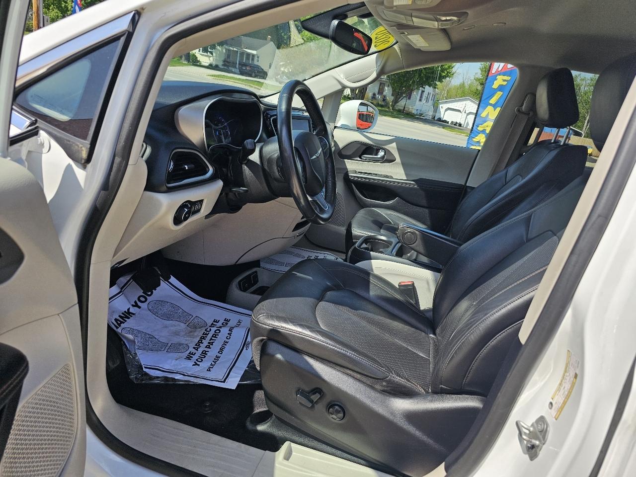 Chrysler Pacifica Touring-L 2020