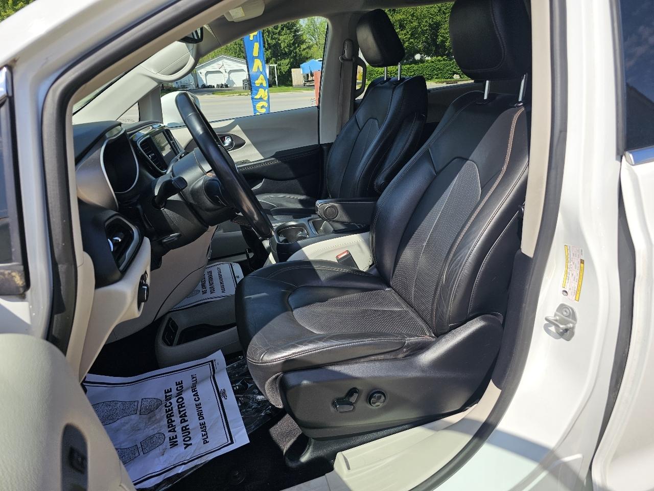 Chrysler Pacifica Touring-L 2020
