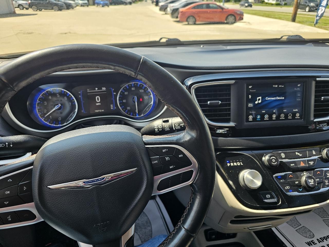 Chrysler Pacifica Touring-L 2020