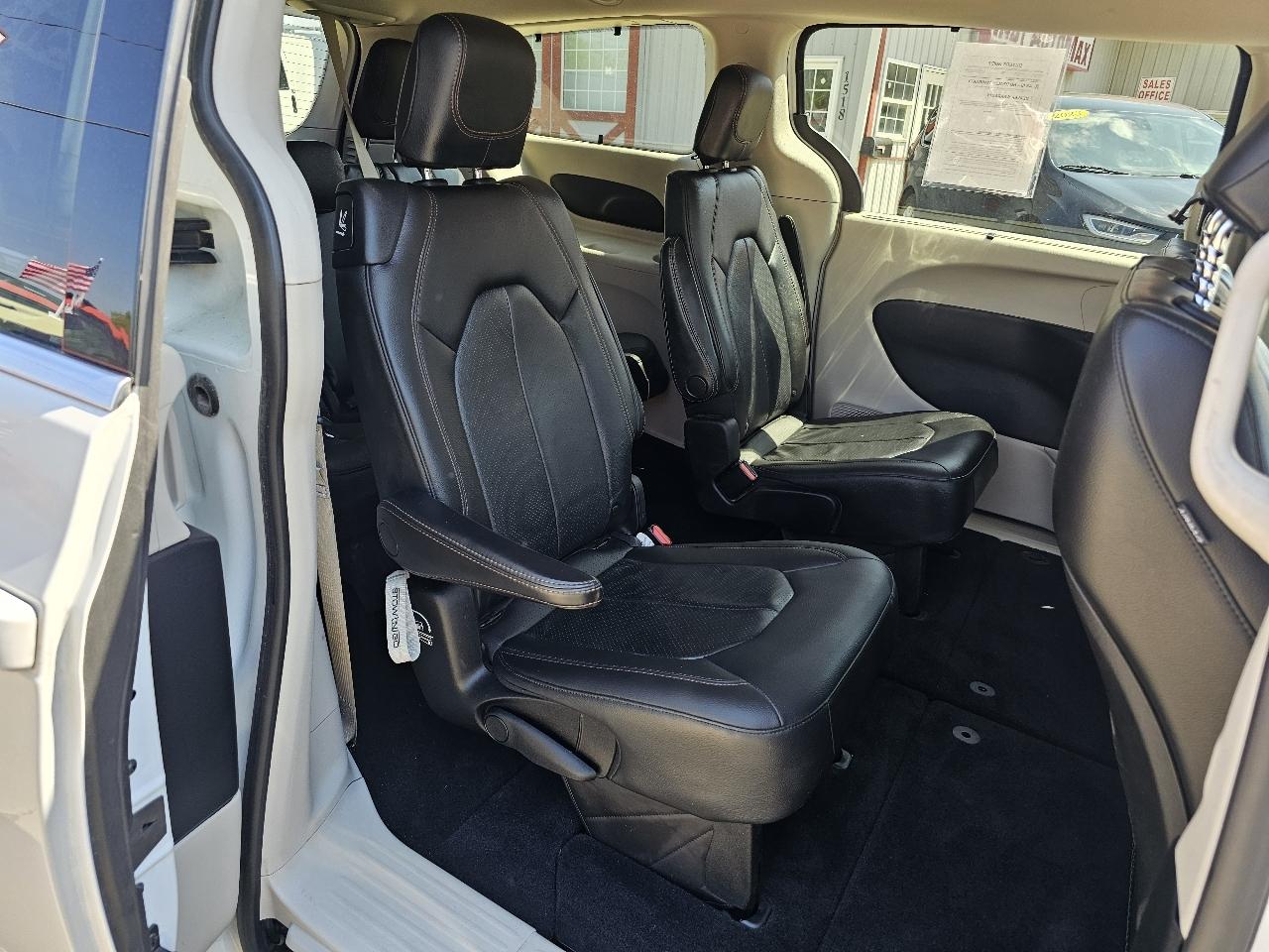 Chrysler Pacifica Touring-L 2020