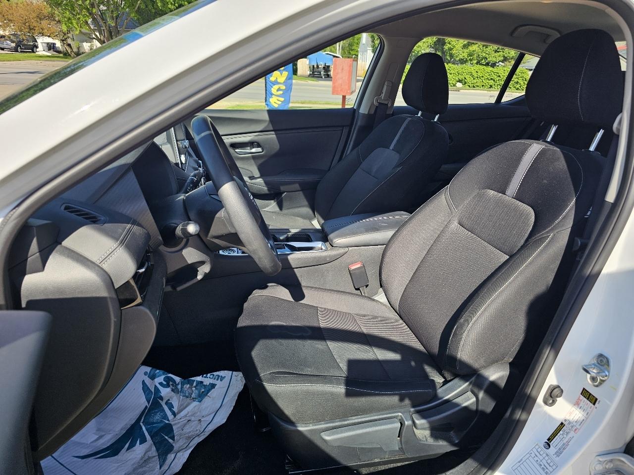 Nissan Sentra SV 2025