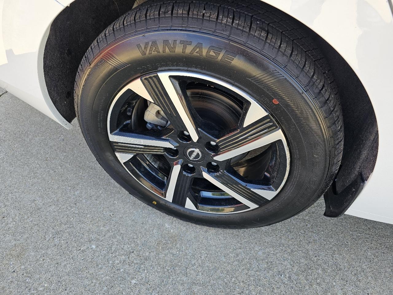 Nissan Sentra SV 2025