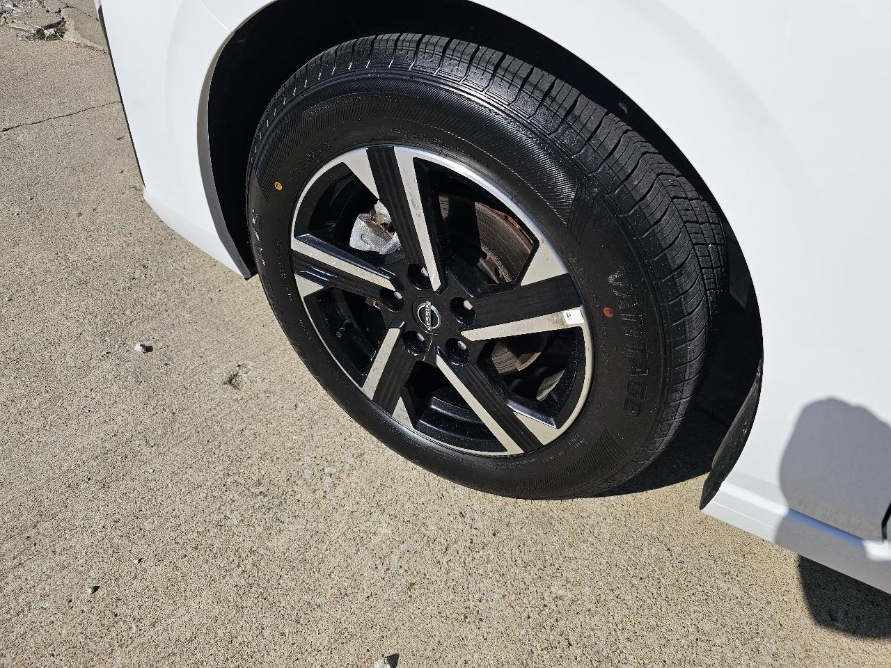 Nissan Sentra SV 2025