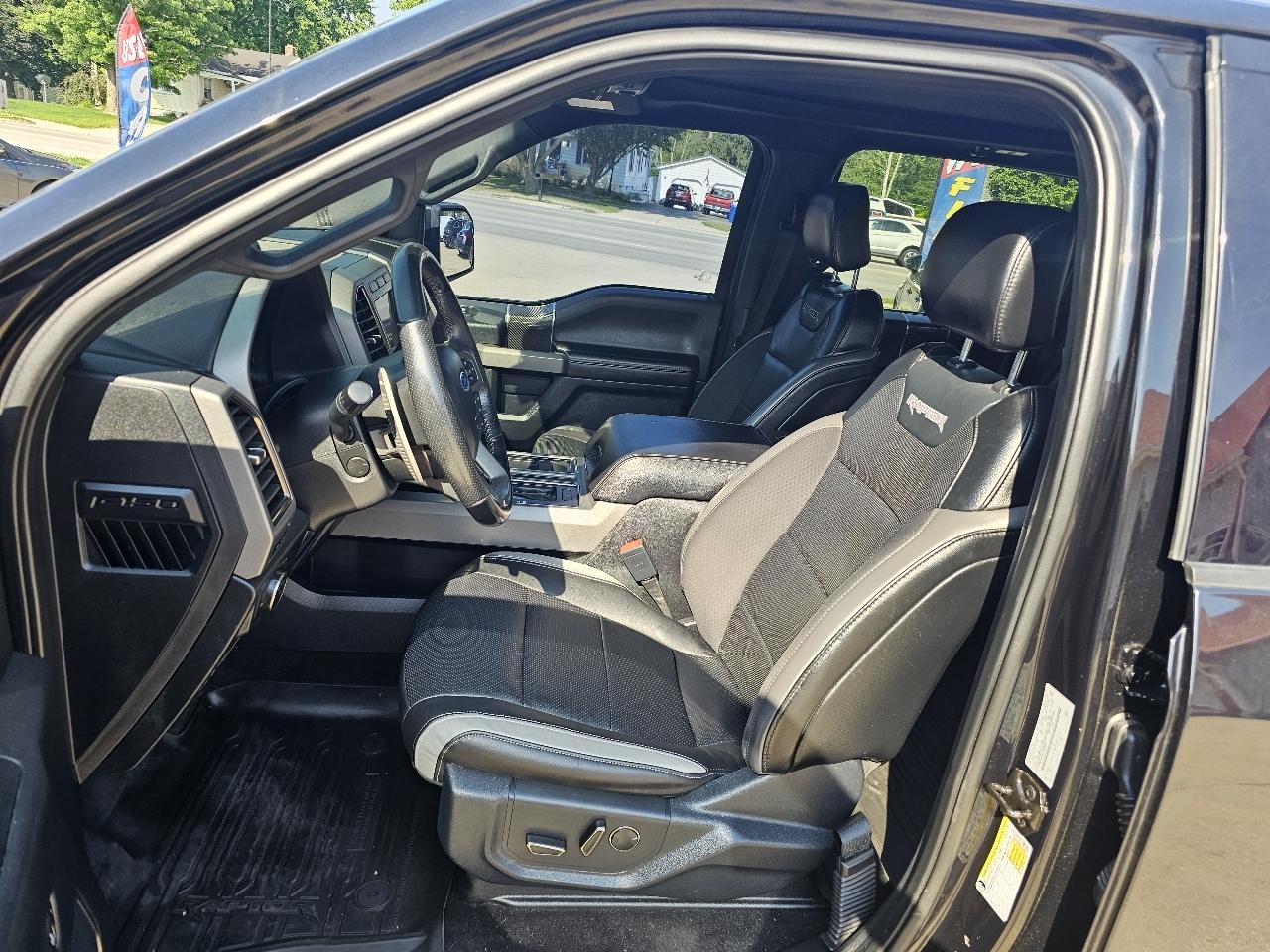 Ford F-150 Raptor SuperCrew 4WD 2020