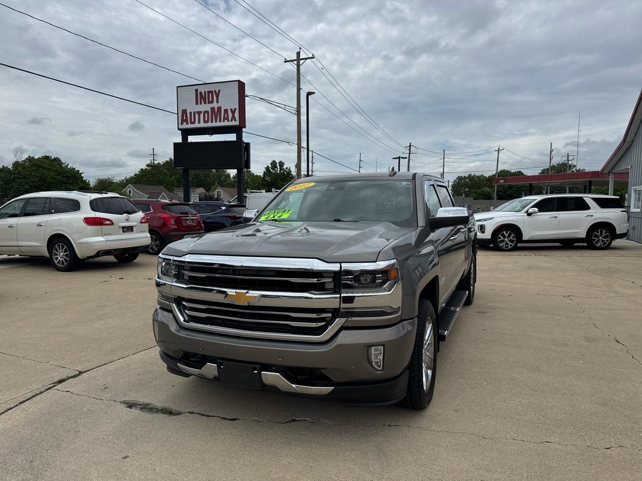Chevrolet Silverado 1500 4WD Crew Cab 143.5" High Country 2017