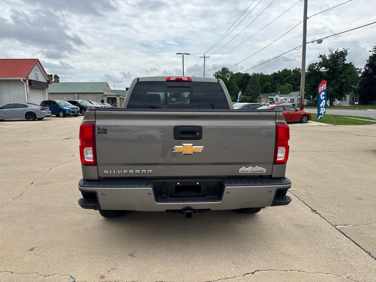 Chevrolet Silverado 1500 4WD Crew Cab 143.5" High Country 2017