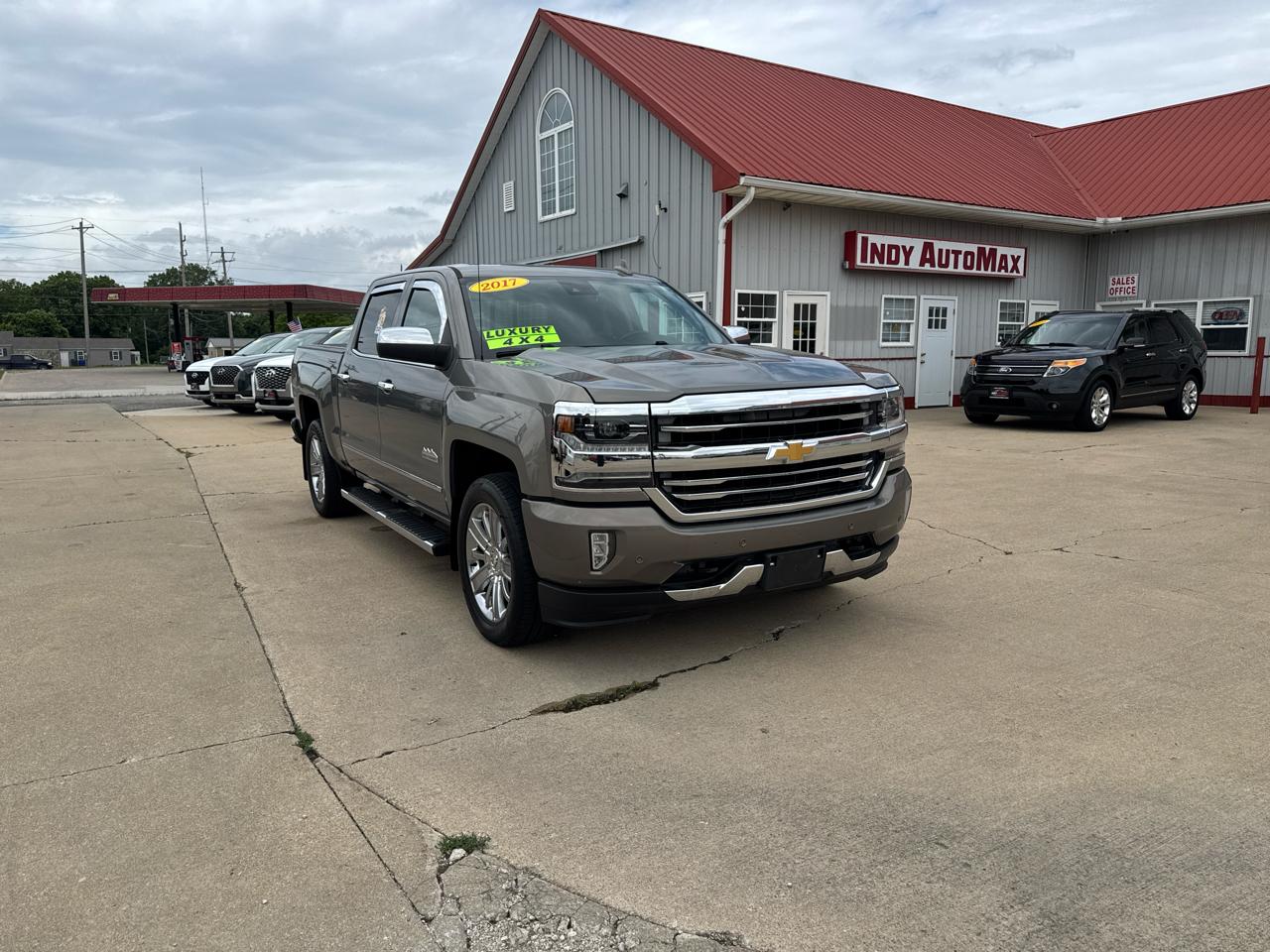 Chevrolet Silverado 1500 4WD Crew Cab 143.5" High Country 2017